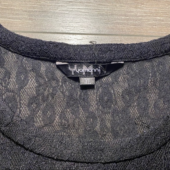 Black lace t-shirt - Picture 3 of 3